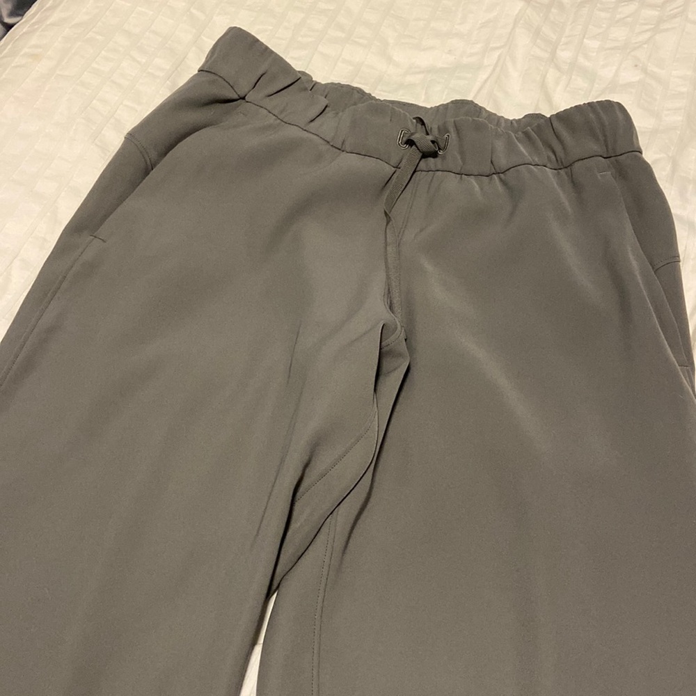 Lululemon Green Stretch High Rise Joggers